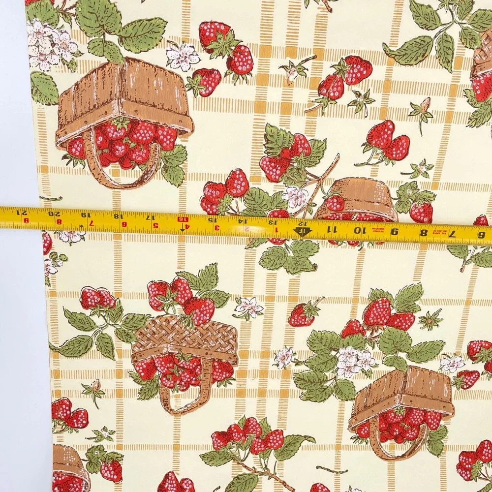 Vintage Imperial Strawberry Basket Wall Paper 70s Kitsch Kitchen 82